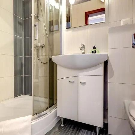 Pod Debem Kompleks Zeglarsko-rekreacyjny Ruciane-Nida