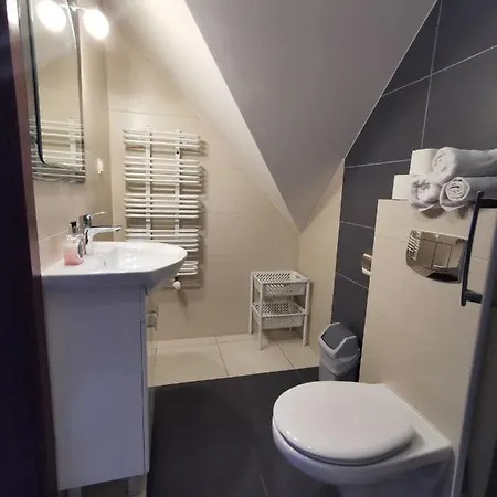 Pod Debem Kompleks Zeglarsko-rekreacyjny