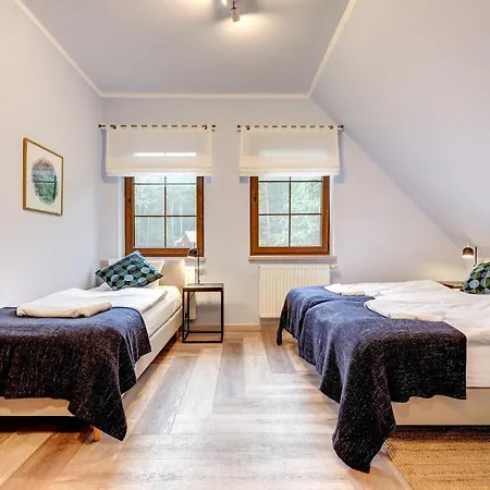 Pod Debem Kompleks Zeglarsko-rekreacyjny