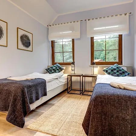 Bed & Breakfast Pod Debem Kompleks Zeglarsko-rekreacyjny 3*