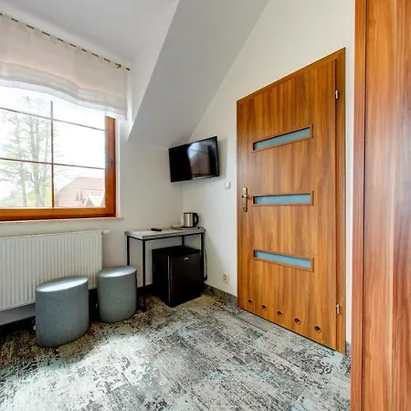 Pod Debem Kompleks Zeglarsko-rekreacyjny