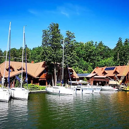 Pod Debem Kompleks Zeglarsko-rekreacyjny Bed & Breakfast