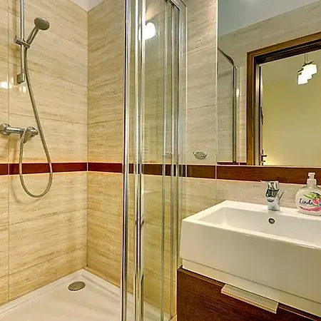 Pod Debem Kompleks Zeglarsko-rekreacyjny Bed & Breakfast Ruciane-Nida