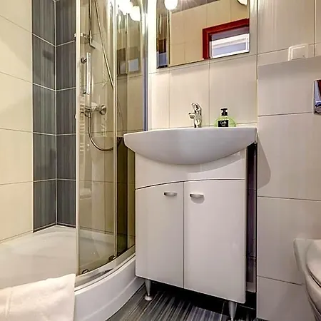 Pod Debem Kompleks Zeglarsko-rekreacyjny Bed & Breakfast Ruciane-Nida