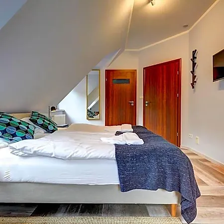 Pod Debem Kompleks Zeglarsko-rekreacyjny Bed & Breakfast Ruciane-Nida