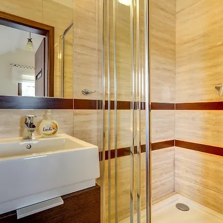 ベッド・アンド・ブレックファスト Pod Debem Kompleks Zeglarsko-rekreacyjny 3*